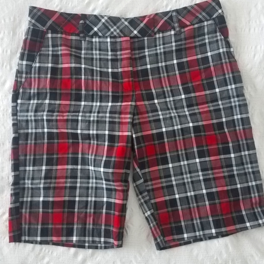Plaid Bermuda shorts - Picture 2 of 5